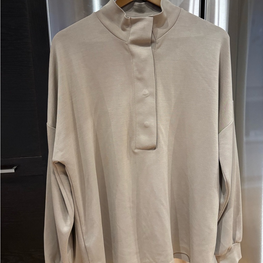 Soya Concept top